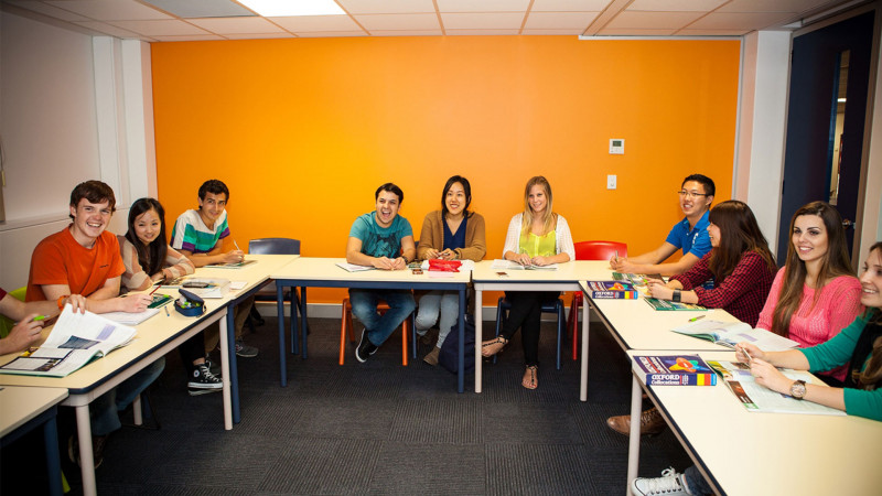 Langports-Brisbane-Estudantes-durante-Aula