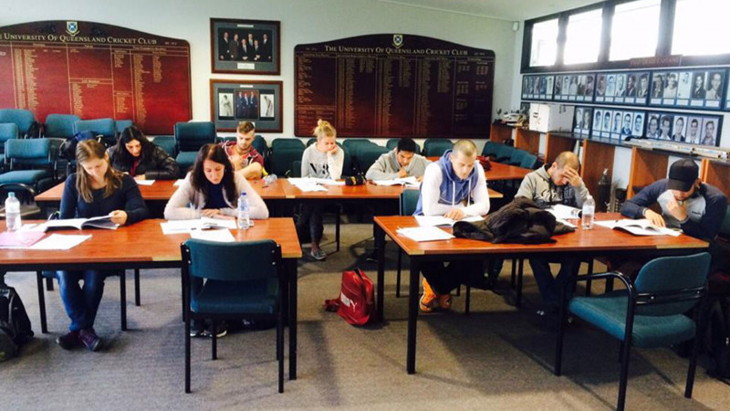 ACSF-Brisbane-Estudantes-durante-Aula