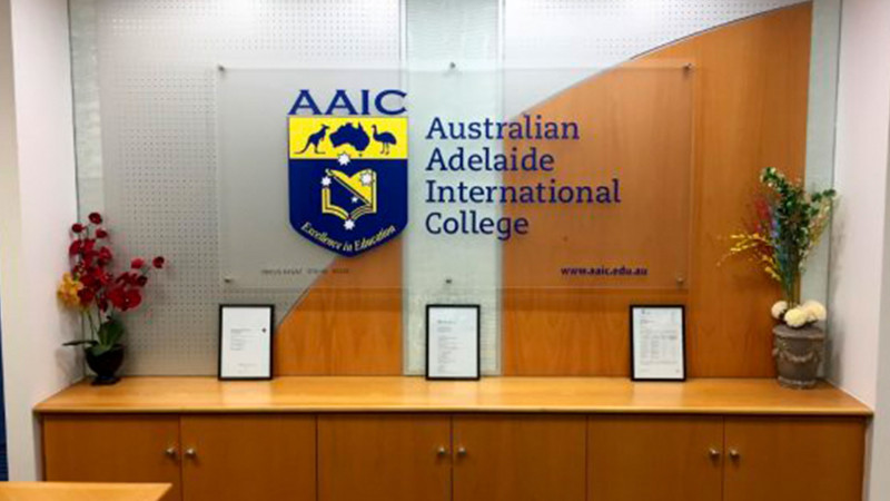 Australia-Adelaide-College-Recepcao